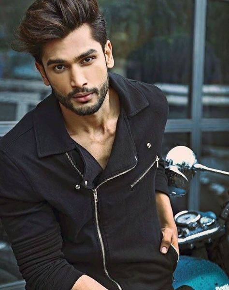 Featured image of post Handsome Men Indian Model