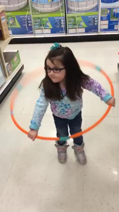 Featured image of post Kid Hula Hoop Gif